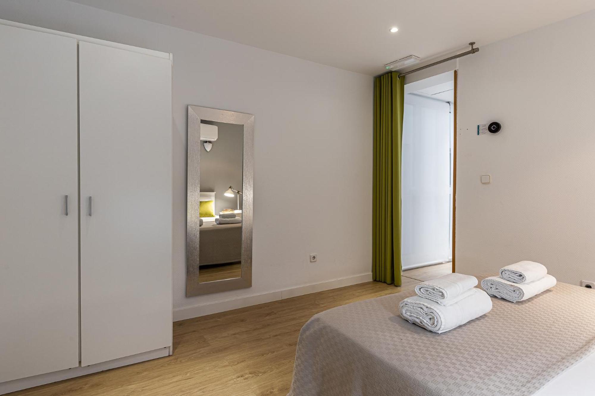 Waou Apartamentos En Sol Confort 2 Madrid Exterior foto